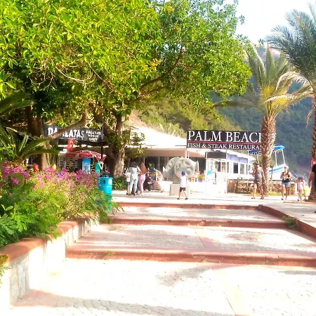 Sultan House: Beachfront With Balcony And Amenities * Alanya