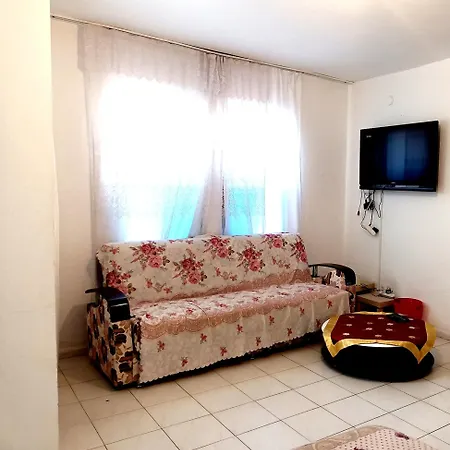 Apartment Sultan House: Beachfront With Balcony And Amenities *